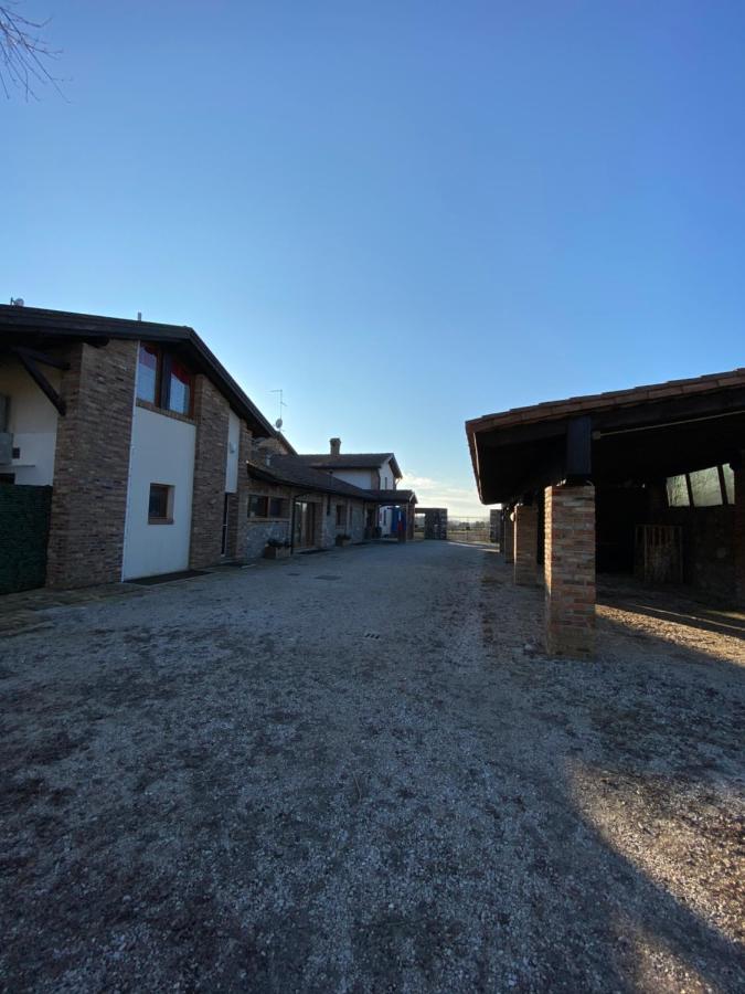 Qui Wolf Udine Hotel Collalto Kültér fotó
